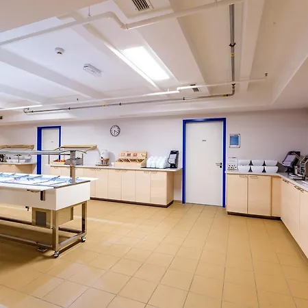 A&O Salzburg Hauptbahnhof Hostel *